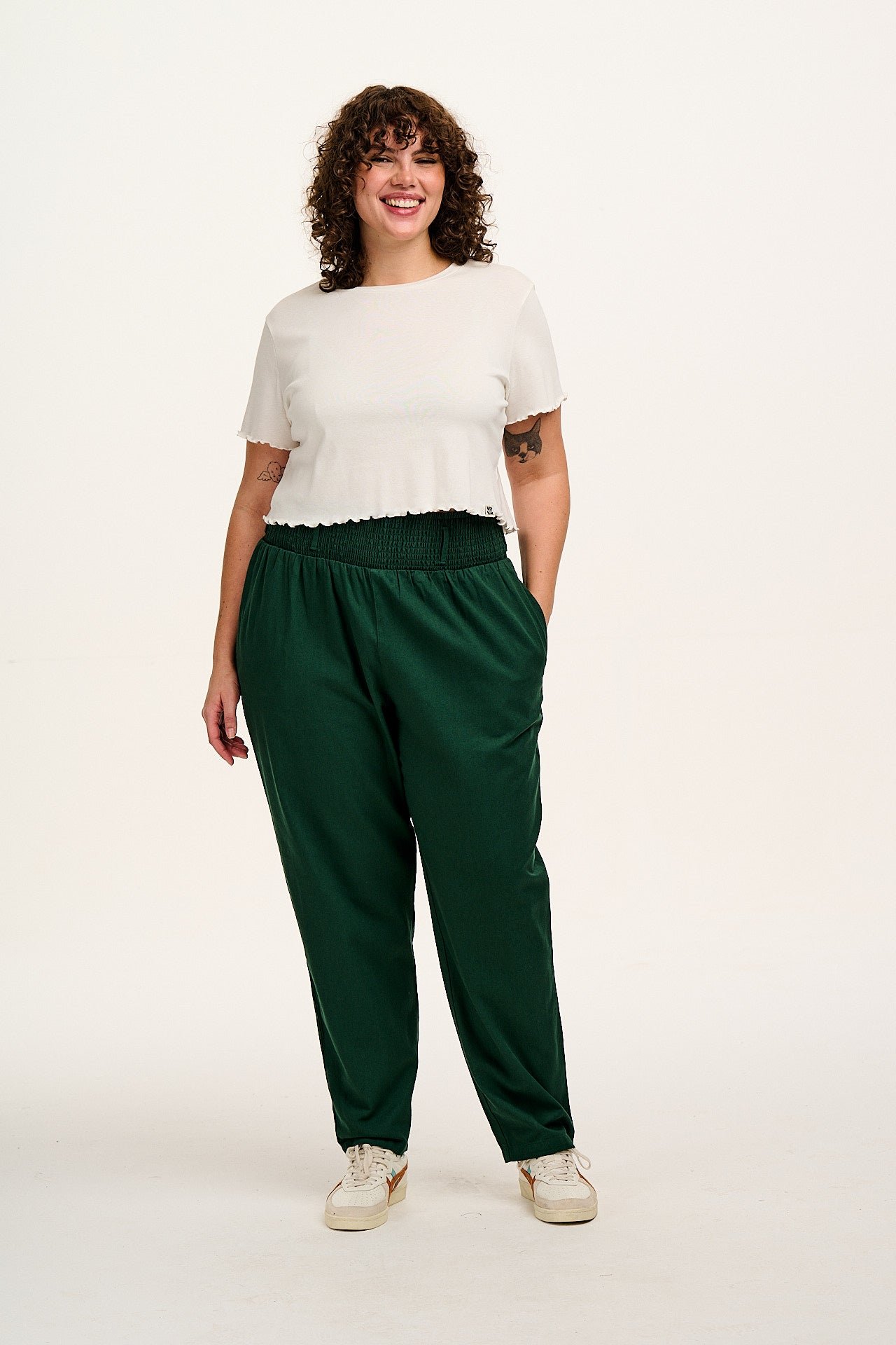 Alexa - Cotton Trousers in Posy Green - Image 12