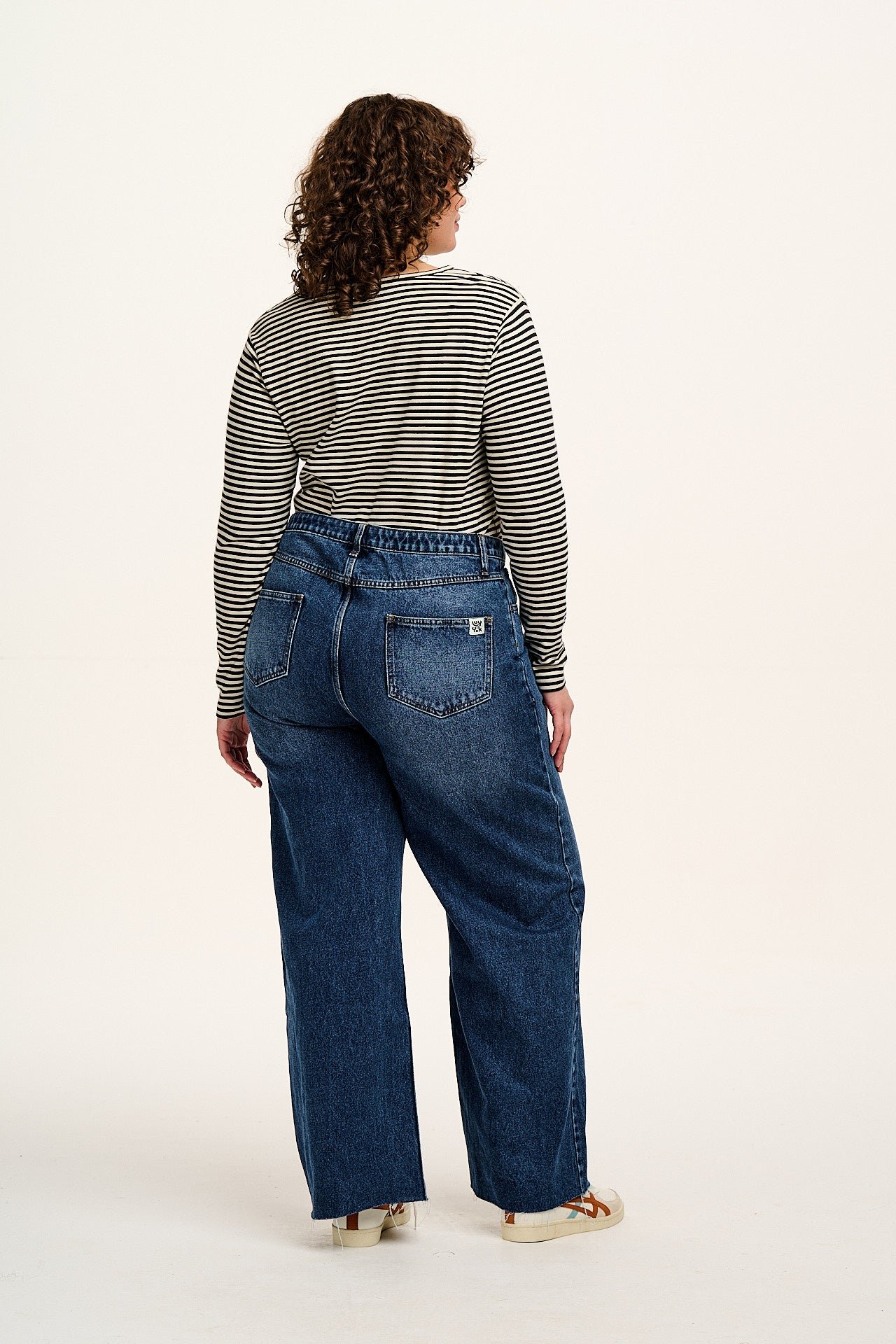 Carter - High Waisted Denim Jeans in Vintage Wash Blue - Image 10