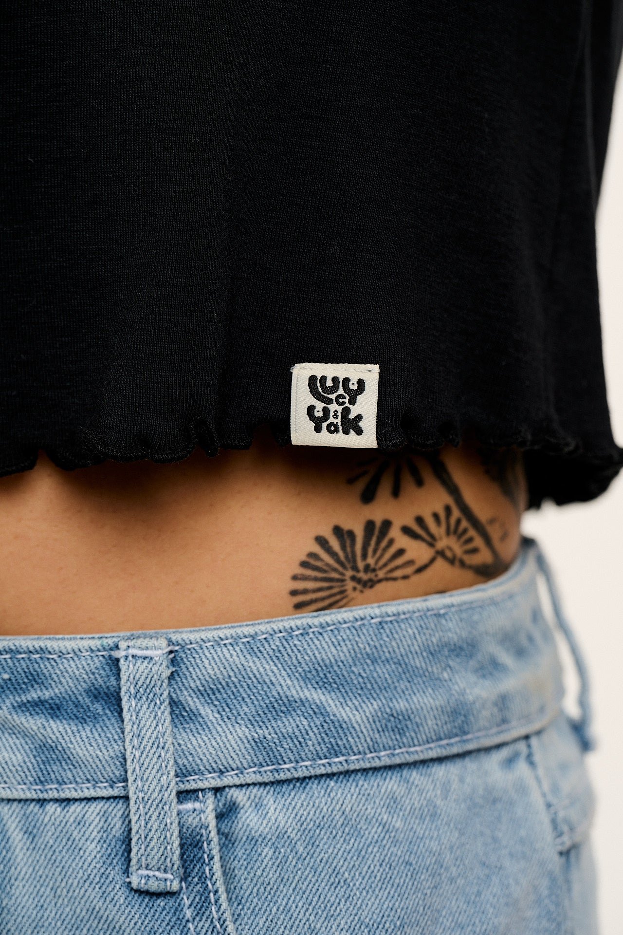 Greta - Cropped Cotton Top in Black - Image 2