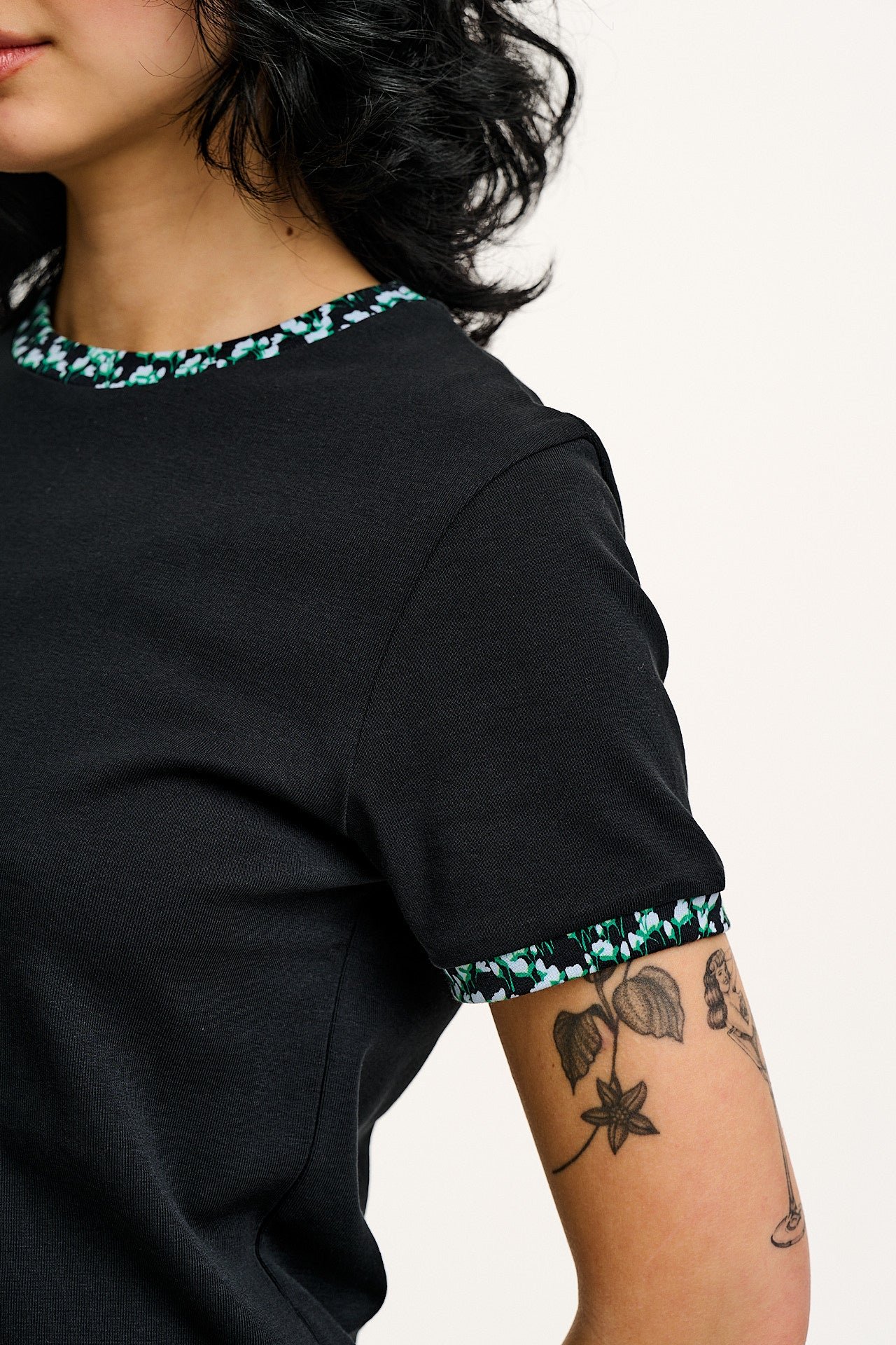 Maya - Cotton Tee in Black with Ditsy Floral Print - Image 2