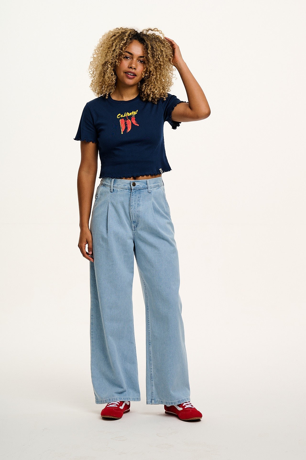 Greta - Cropped Cotton Top in Navy Caliente! Print - Image 3