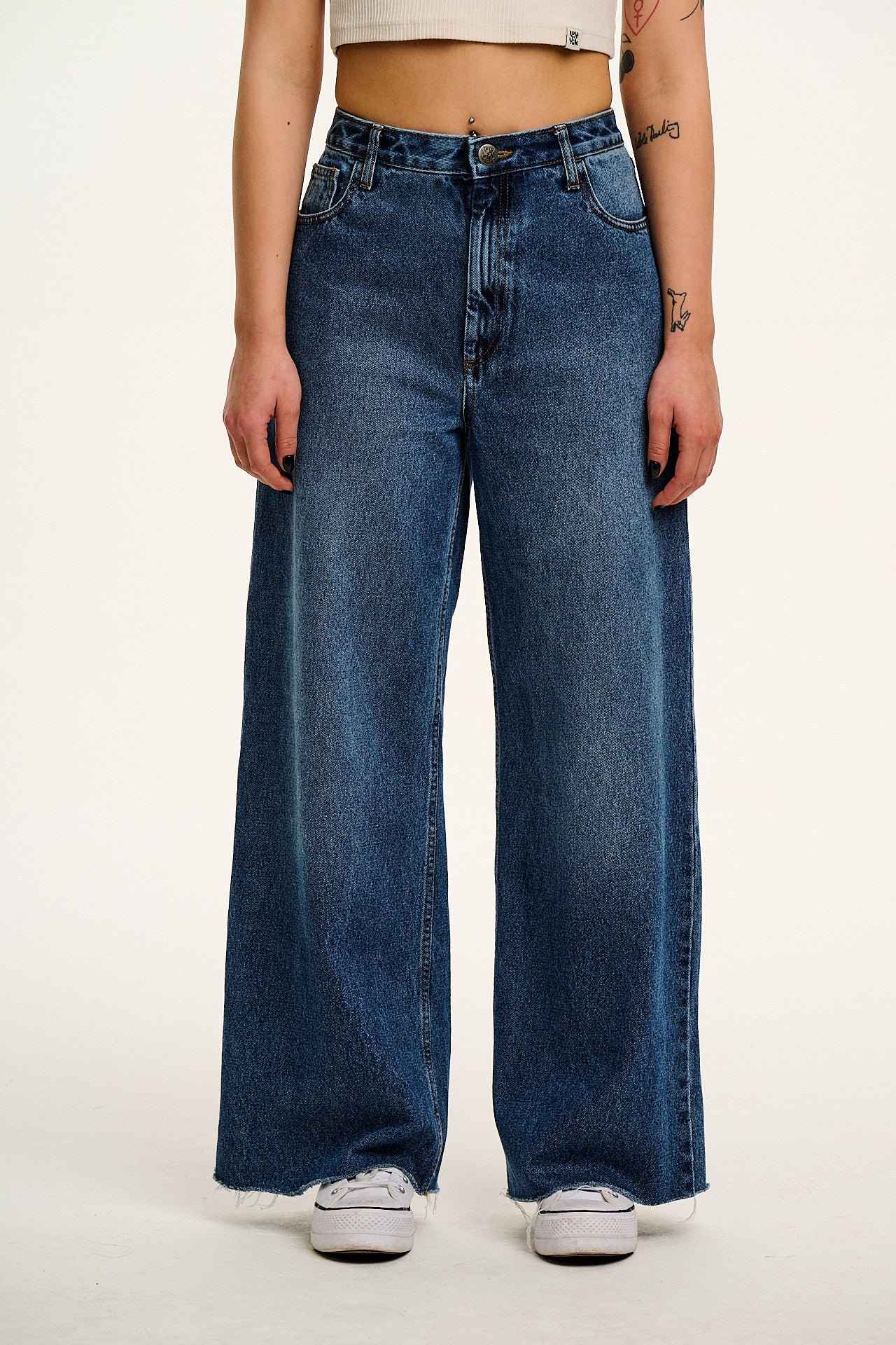 Carter - High Waisted Denim Jeans in Vintage Wash Blue - Image 3