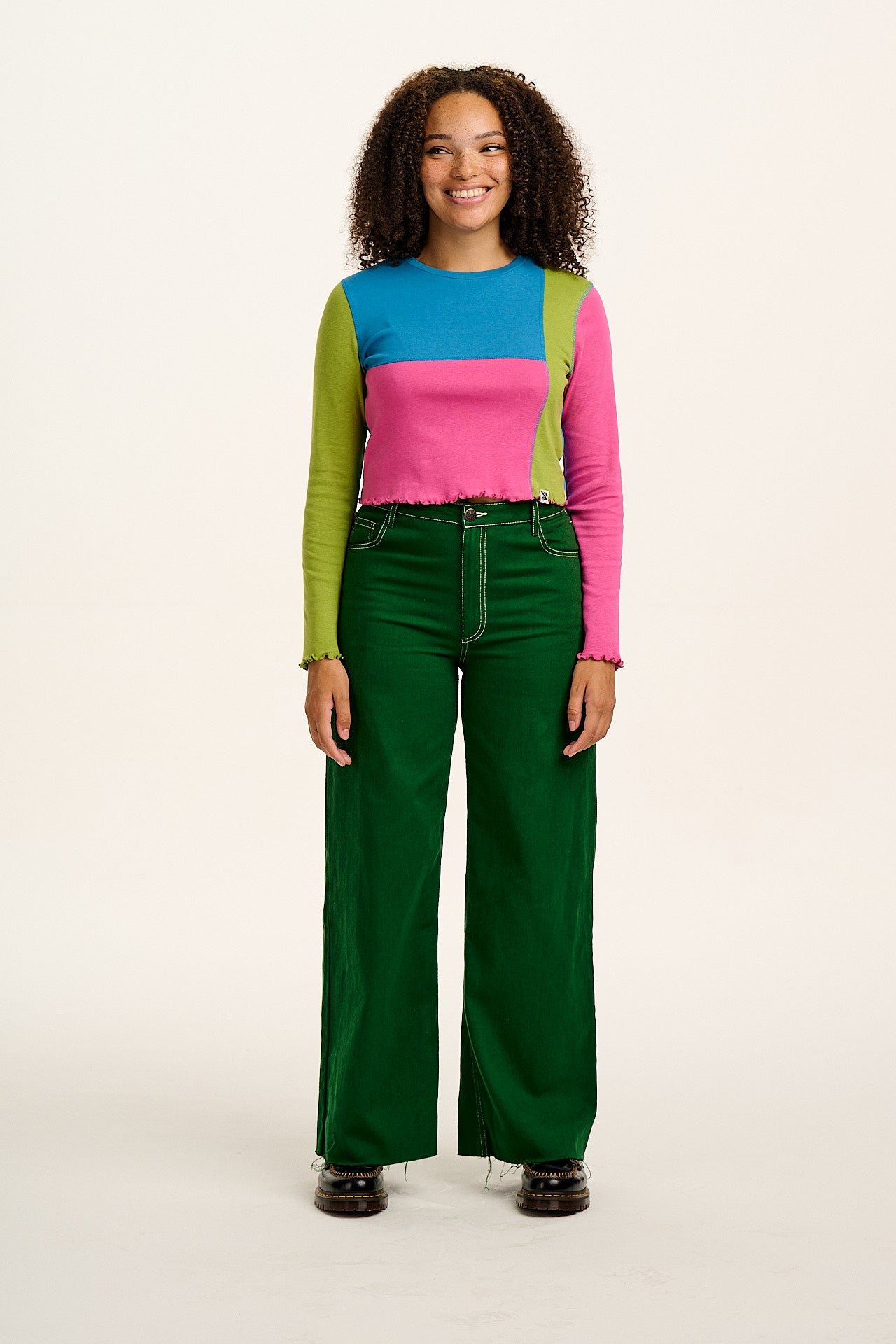 Hansel - Long Sleeve Cotton Crop Top in Pink, Blue & Green - Image 2